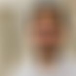 Selfie Nr.1: Waseem (55 Jahre, Mann), schwarze Haare, braune Augen, Er sucht sie (insgesamt 4 Fotos)