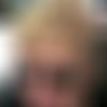 mezzavoce (Frau): Sie sucht ihn in Bonn, Glatzee Haare, blaue Augen, 56 Jahre, 1 Foto