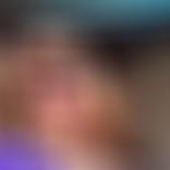 Selfie Nr.2: JulianeK (30 Jahre, Frau), braune Haare, graugrüne Augen, Sie sucht sie & ihn (insgesamt 3 Fotos)