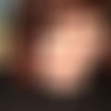 Selfie Nr.2: sammythereed (33 Jahre, Frau), rote Haare, graublaue Augen, Sie sucht sie (insgesamt 2 Fotos)