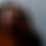Selfie Nr.2: Rote_rose (32 Jahre, Frau), schwarze Haare, grüne Augen, Sie sucht sie & ihn (insgesamt 12 Fotos)