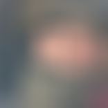 Selfie Nr.2: LilaLotto (47 Jahre, Frau), (andere)e Haare, graublaue Augen, Sie sucht ihn (insgesamt 2 Fotos)