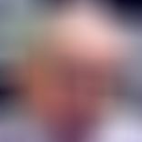 Selfie Nr.1: nettlau (49 Jahre, Mann), Glatzee Haare, braune Augen, Er sucht sie (insgesamt 2 Fotos)
