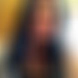 Selfie Nr.2: Vio045 (53 Jahre, Frau), schwarze Haare, grüne Augen, Sie sucht ihn (insgesamt 2 Fotos)